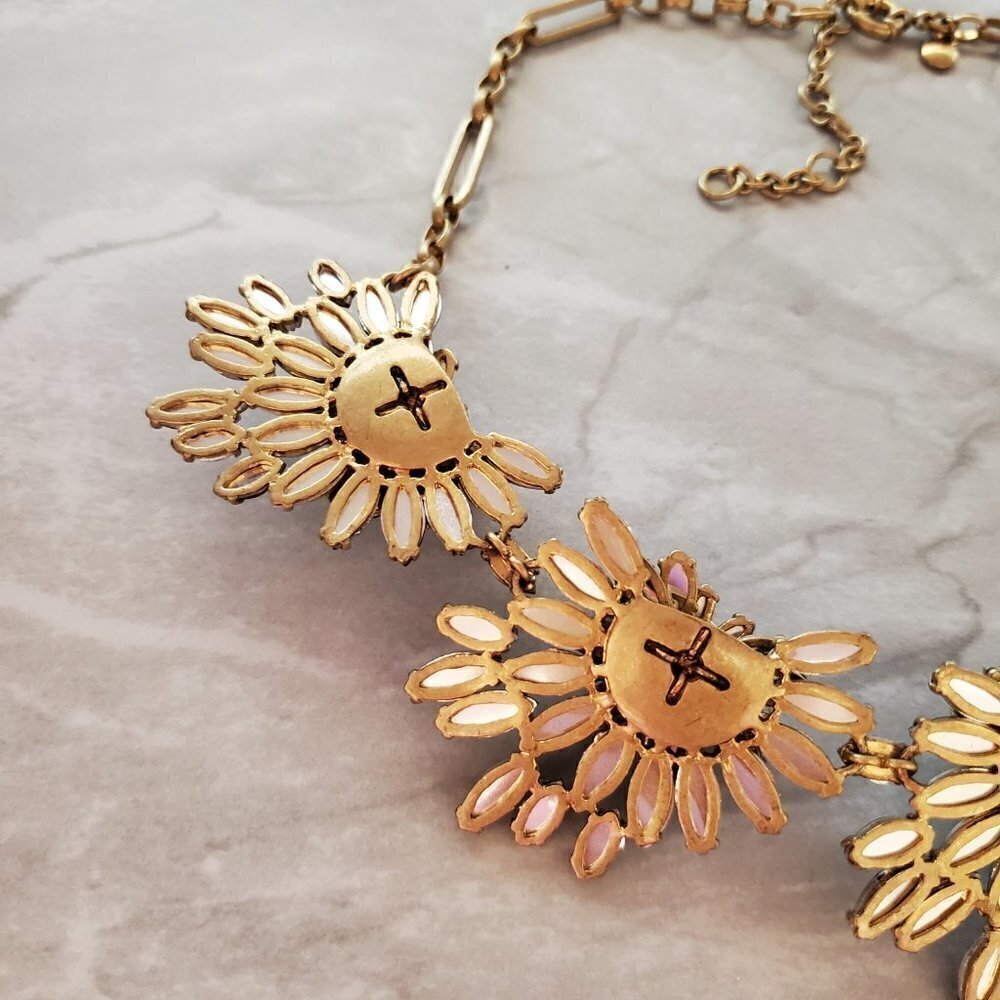 🎄 J.Crew Emerald Stacked Cluster Fan Rhinestone Crystal Statement Necklace 🎄 - Picture 13 of 14